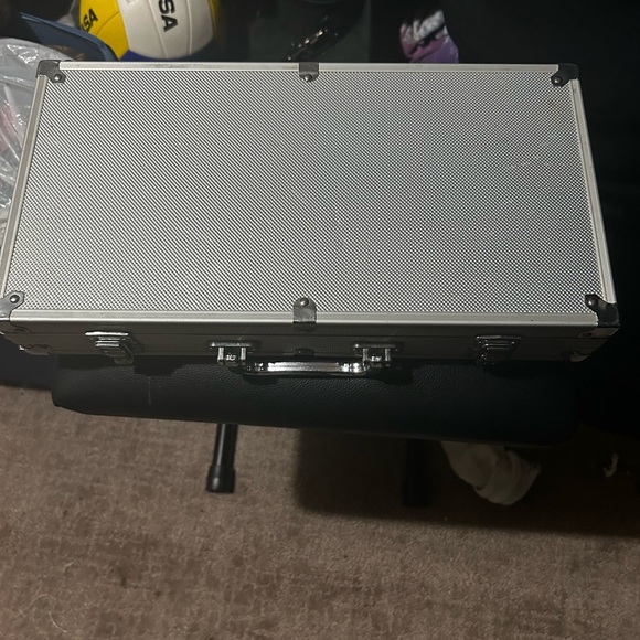 Poker set - Picture 2 of 2